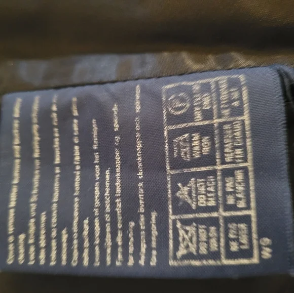 Burberry dress coat - Picture 3 of 5